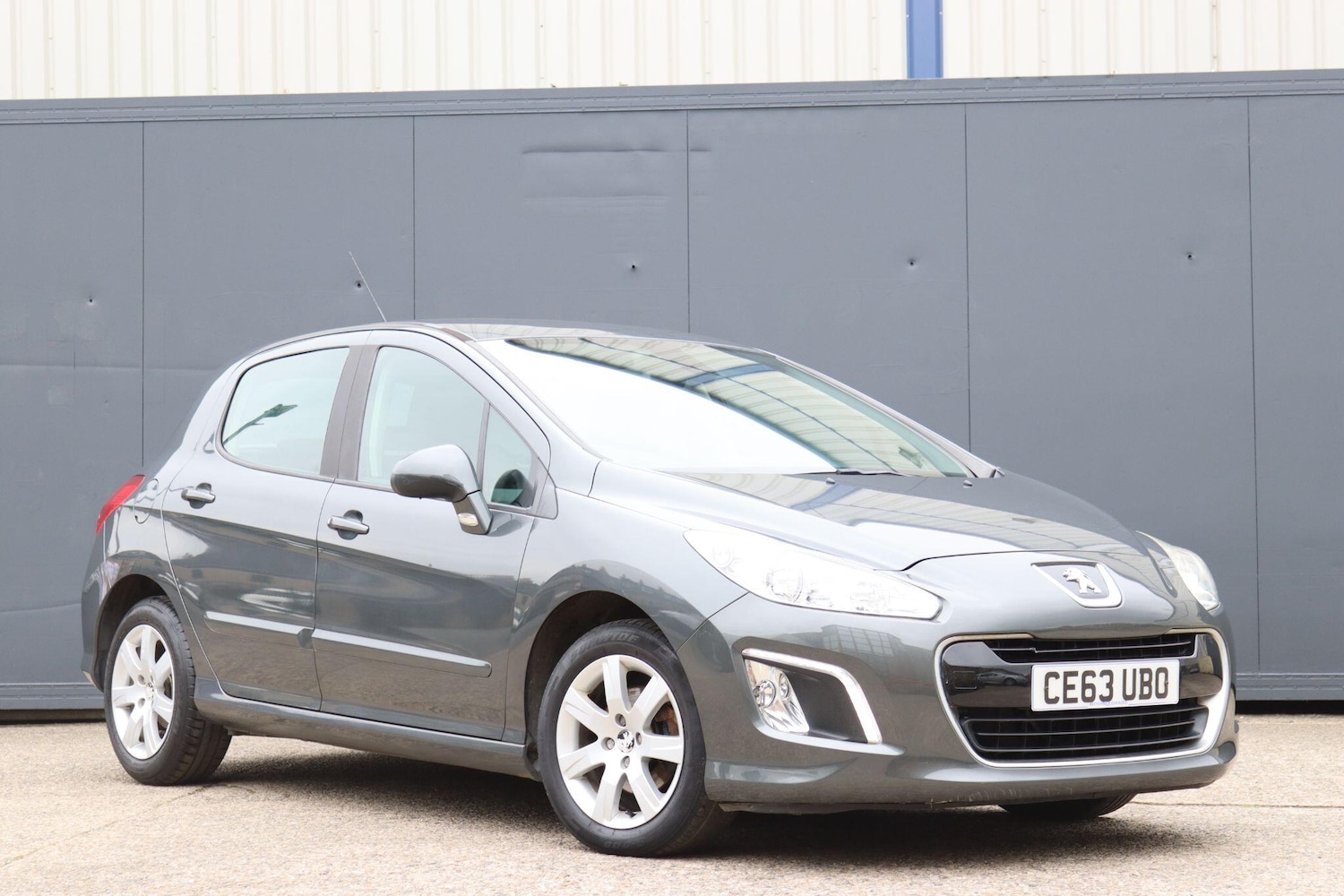 Used Peugeot 308 2013 for sale - 76295112: Photo 3