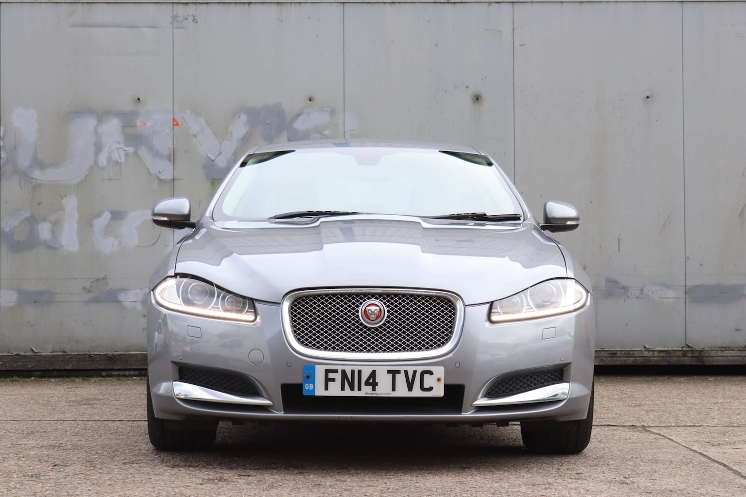 Used Jaguar XF 2014 for sale - 76215644: Photo 2