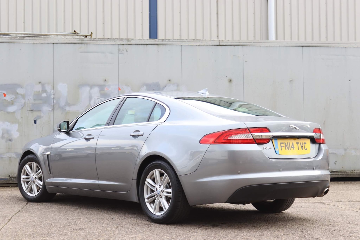 Used Jaguar XF 2014 for sale - 76215644: Photo 24