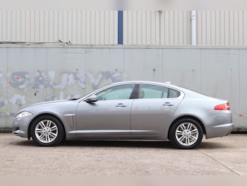 Used Jaguar XF 2014 for sale - 76215644: Photo