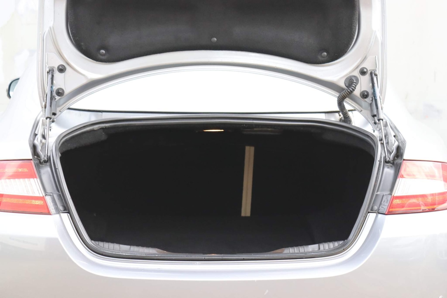 Used Jaguar XF 2014 for sale - 76215644: Photo 6