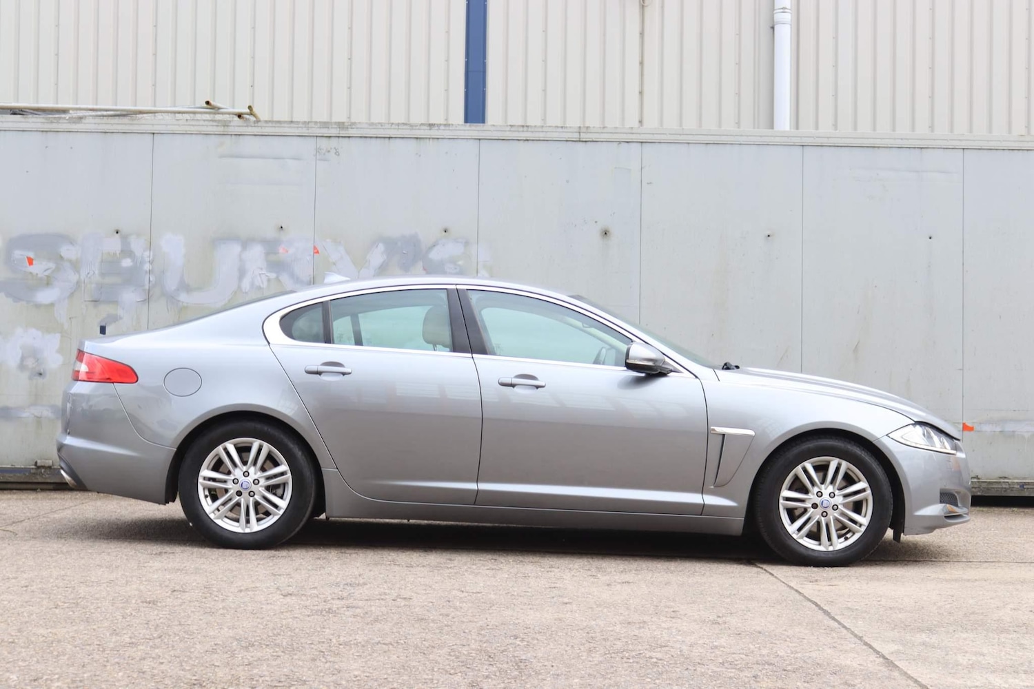 Used Jaguar XF 2014 for sale - 76215644: Photo 7