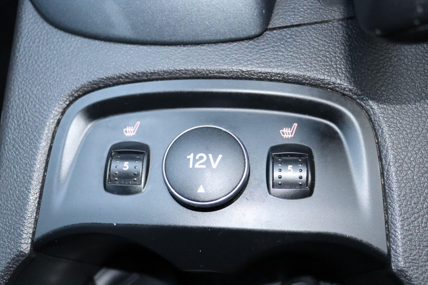 Used Ford Focus 2014 for sale - 77131138: Photo 13