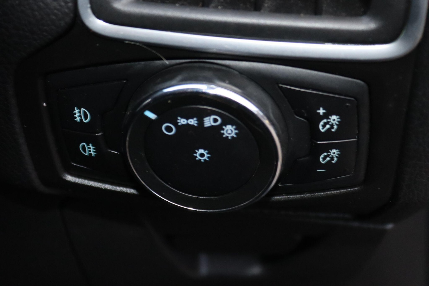 Used Ford Focus 2014 for sale - 77131138: Photo 16