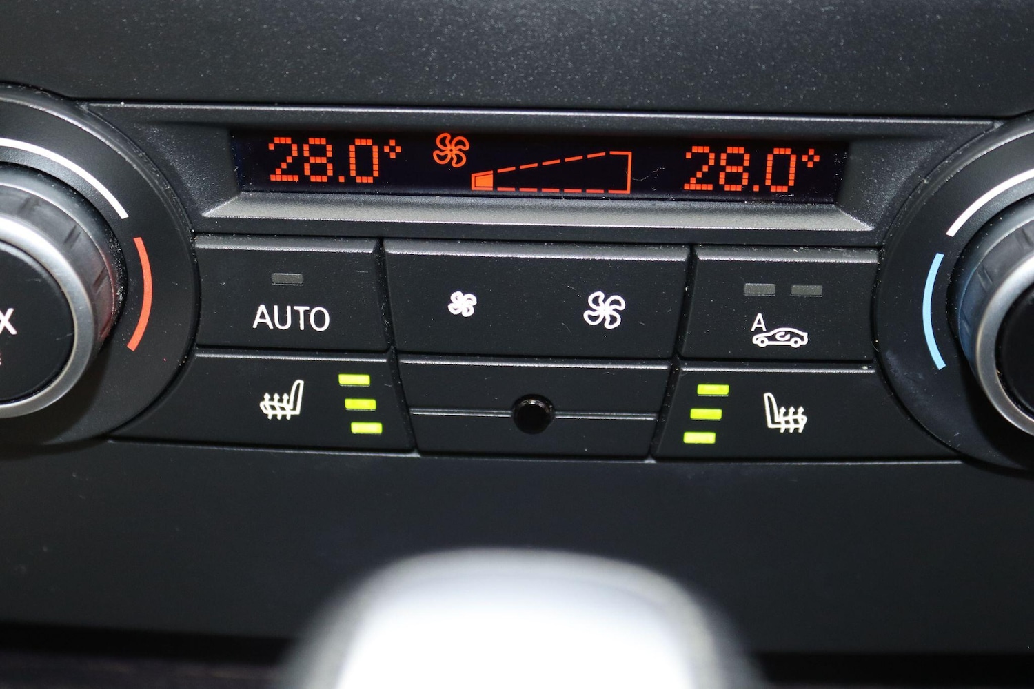 Used BMW 3 Series 2011 for sale - 76700720: Photo 11