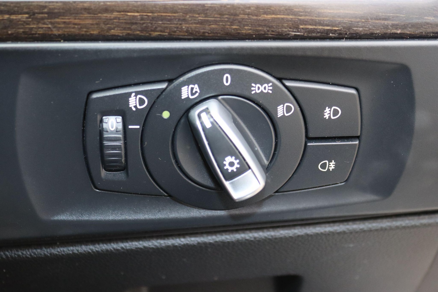 Used BMW 3 Series 2011 for sale - 76700720: Photo 15