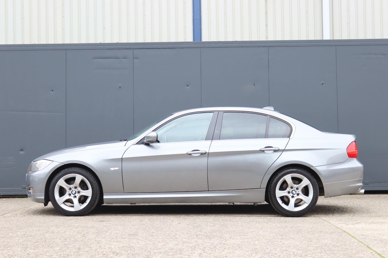 Used BMW 3 Series 2011 for sale - 76700720: Photo 5