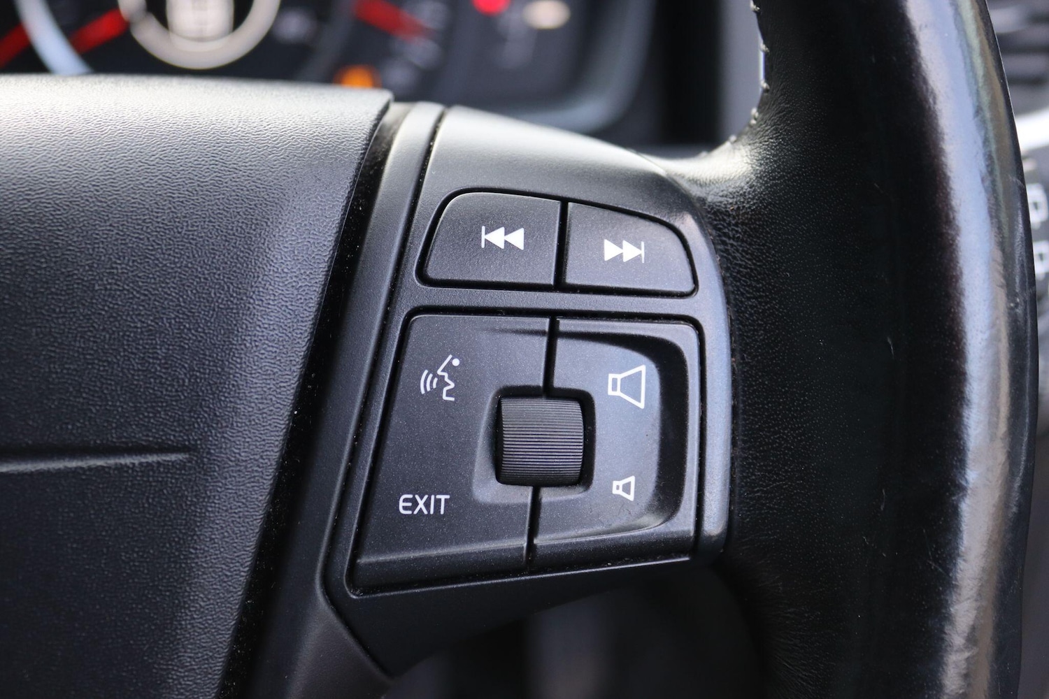 Used Volvo V60 2014 for sale - 77637641: Photo 14