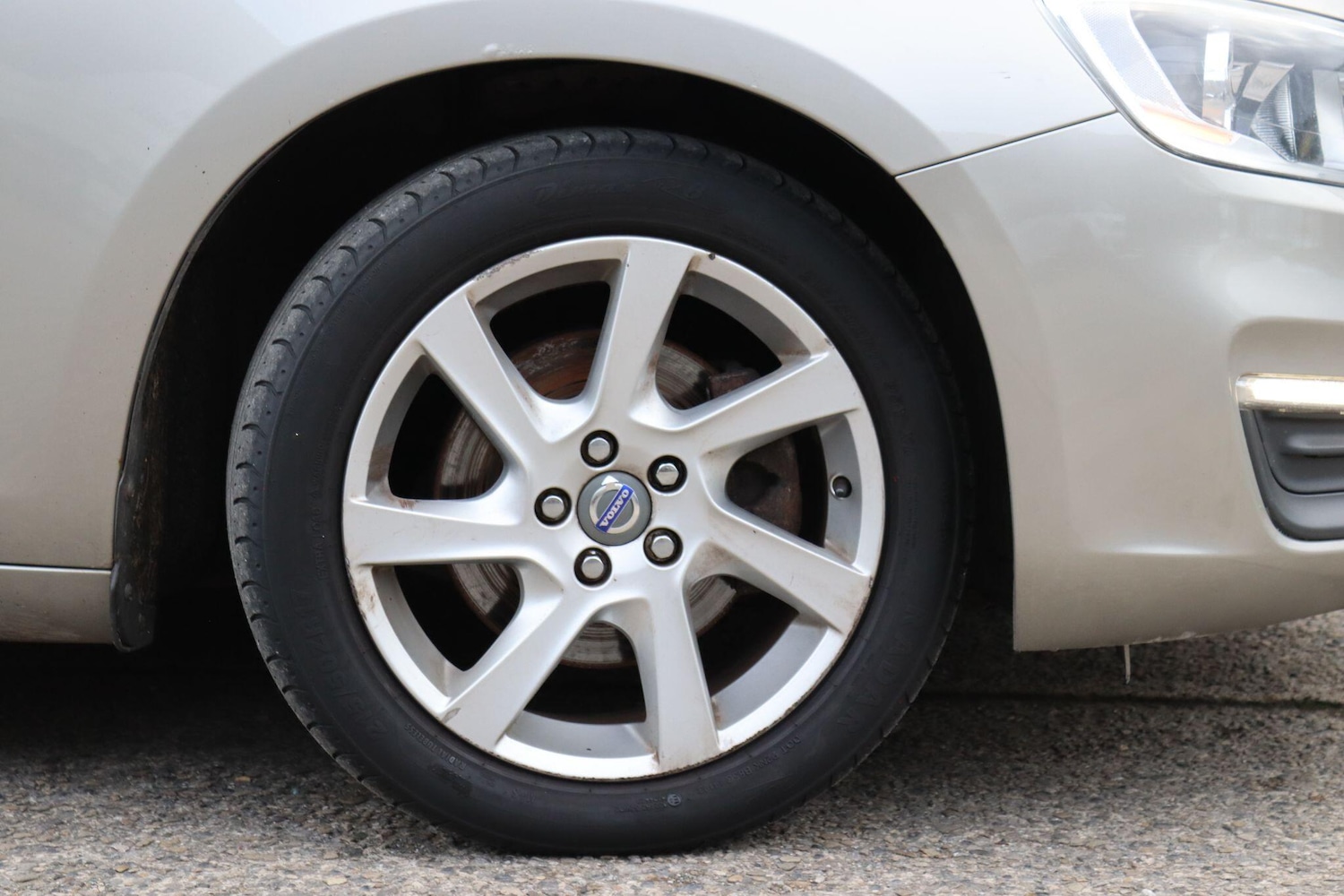 Used Volvo V60 2014 for sale - 77637641: Photo 27