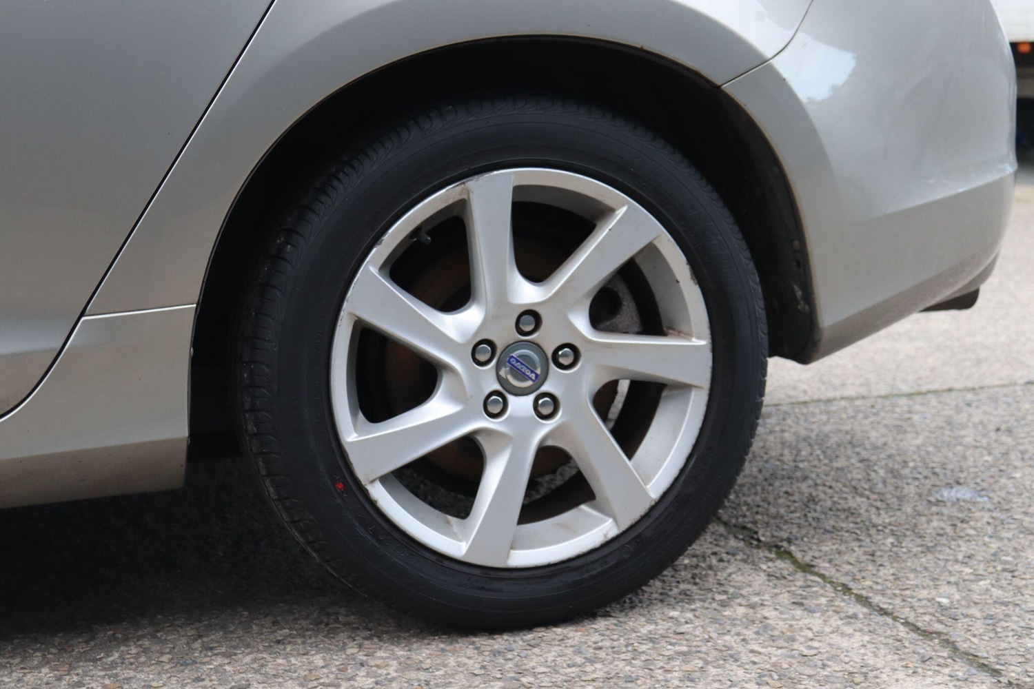 Used Volvo V60 2014 for sale - 77637641: Photo 30