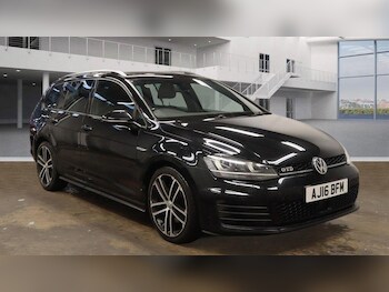 Used Volkswagen Golf 2016 for sale - 77020946: Photo
