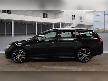 Used Volkswagen Golf 2016 for sale - 77020946: Photo