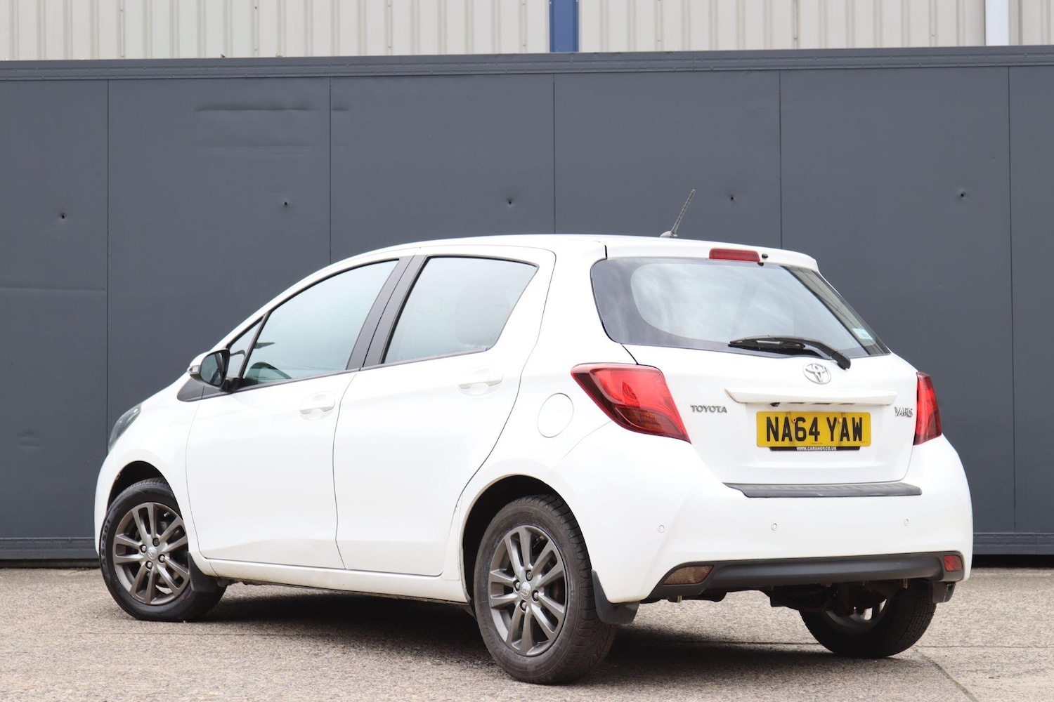 Used Toyota Yaris 2014 for sale - 75577111: Photo 5
