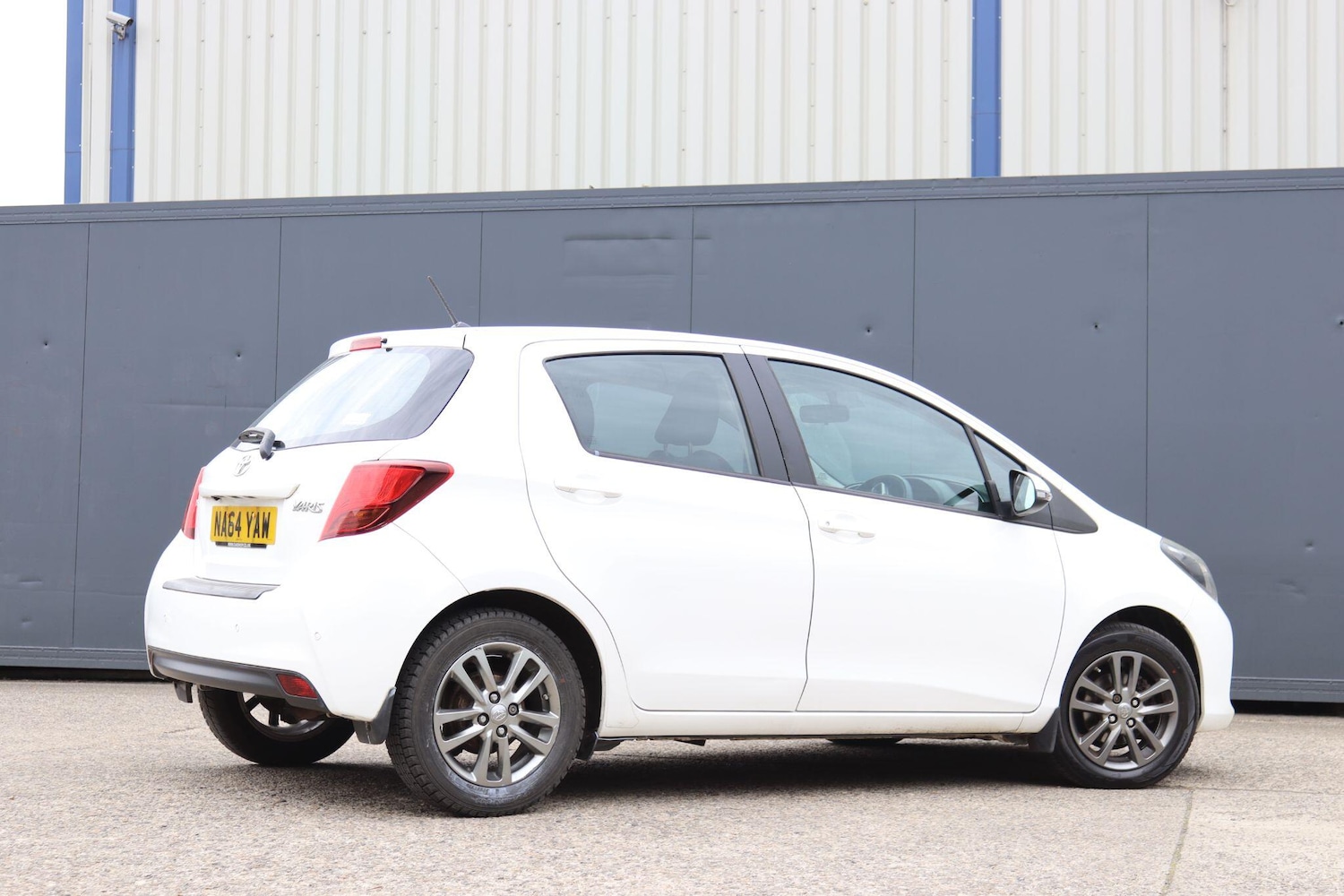 Used Toyota Yaris 2014 for sale - 75577111: Photo 8