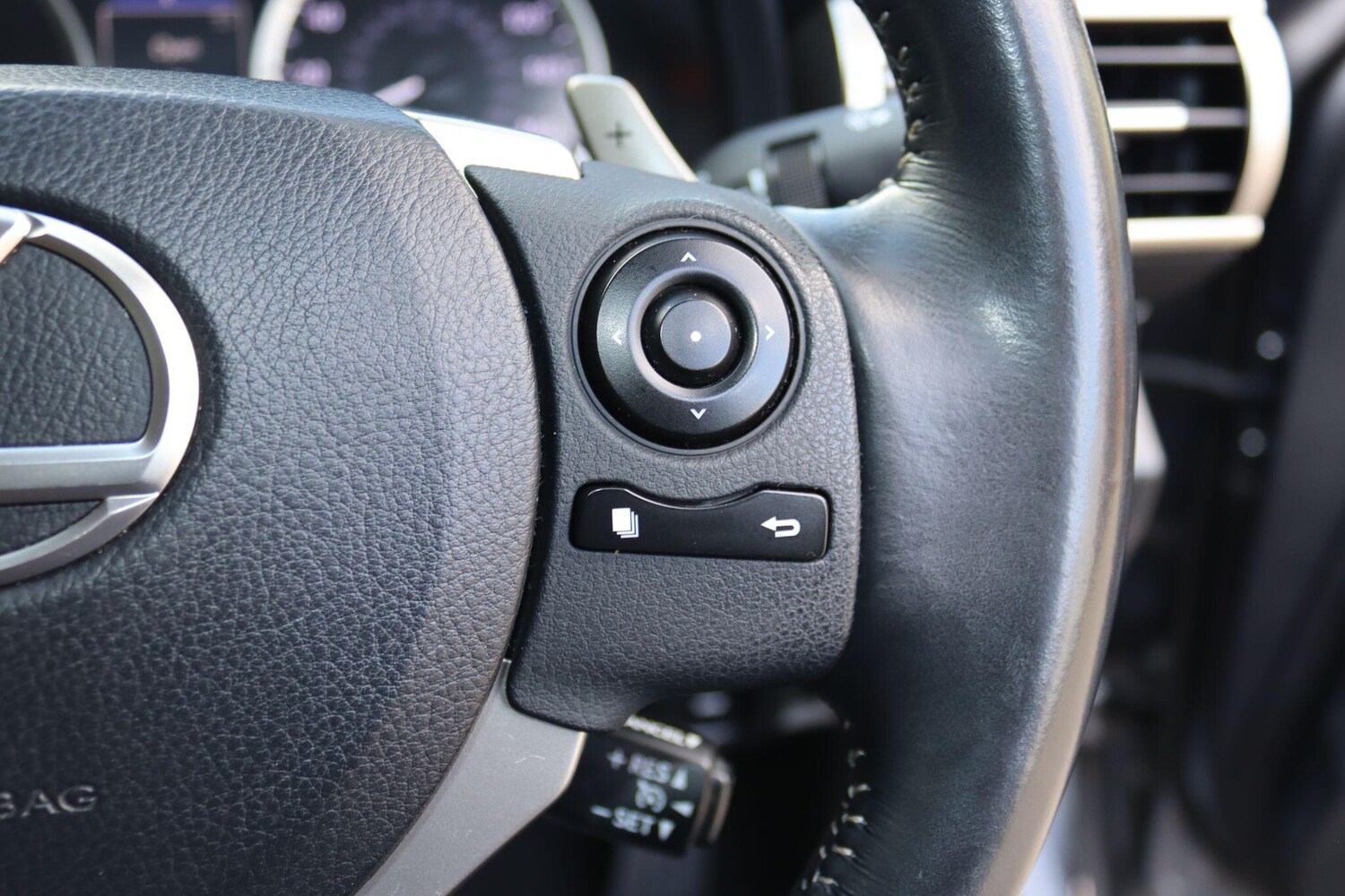 Used Lexus IS 2014 for sale - 76072223: Photo 15