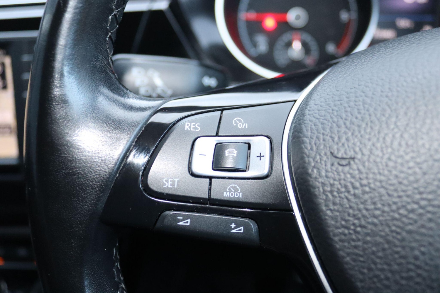 Used Volkswagen Touran 2017 for sale - 77314927: Photo 14