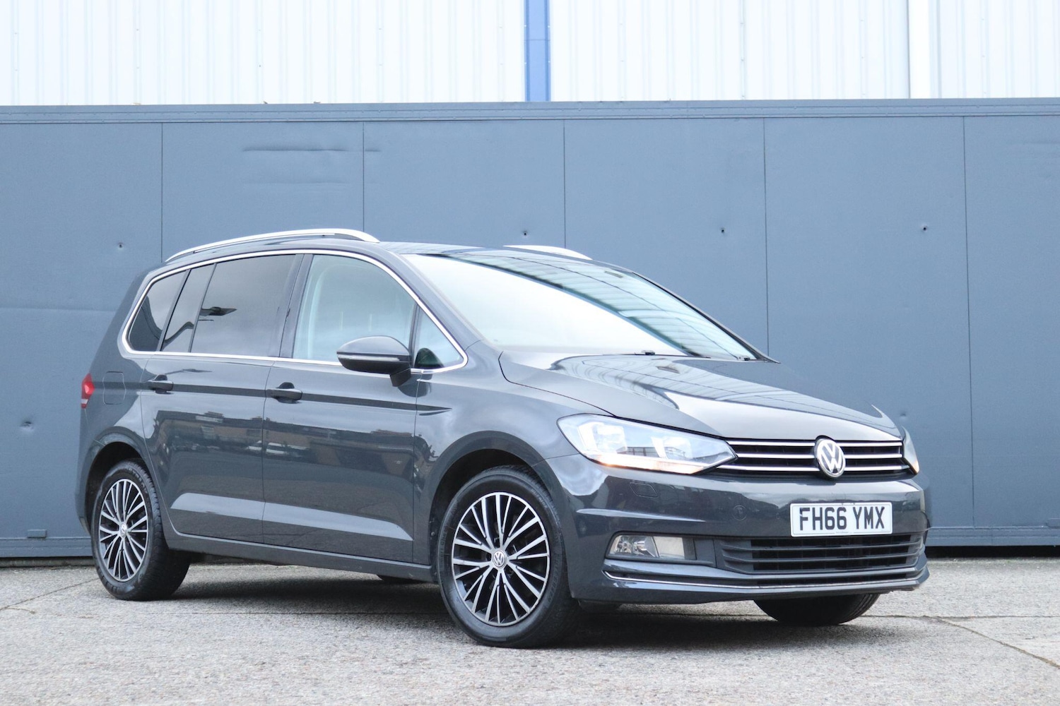 Used Volkswagen Touran 2017 for sale - 77314927: Photo 34