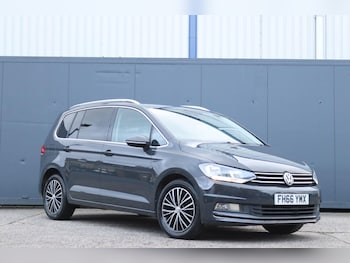 Used Volkswagen Touran 2017 for sale - 77314927: Photo