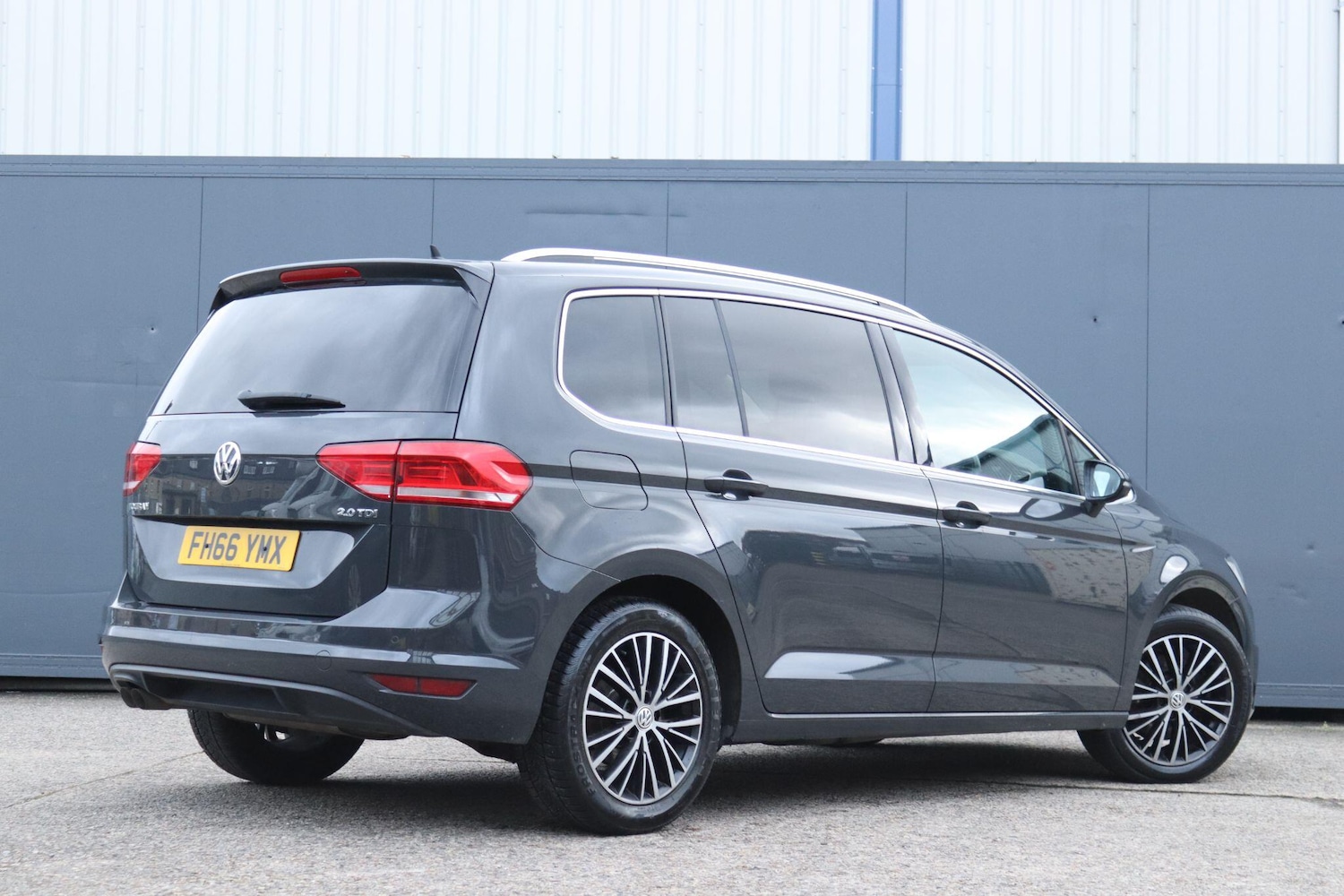 Used Volkswagen Touran 2017 for sale - 77314927: Photo 7