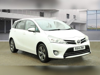 Used Toyota Verso 2014 for sale - 77229355: Photo