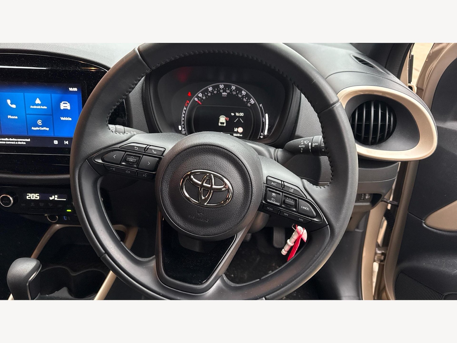 Used Toyota Aygo X 2024 for sale - 76619859: Photo 10