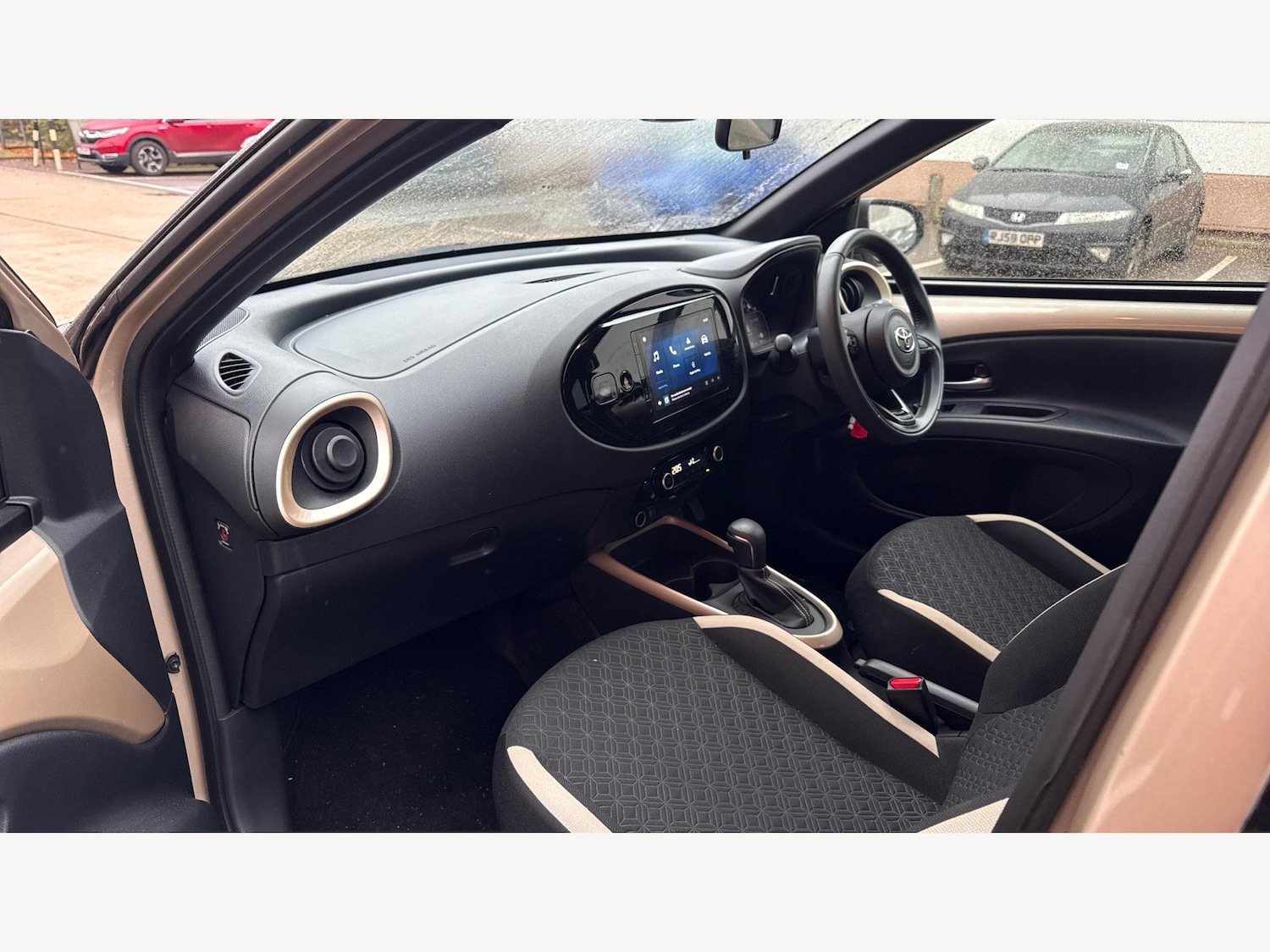 Used Toyota Aygo X 2024 for sale - 76619859: Photo 12