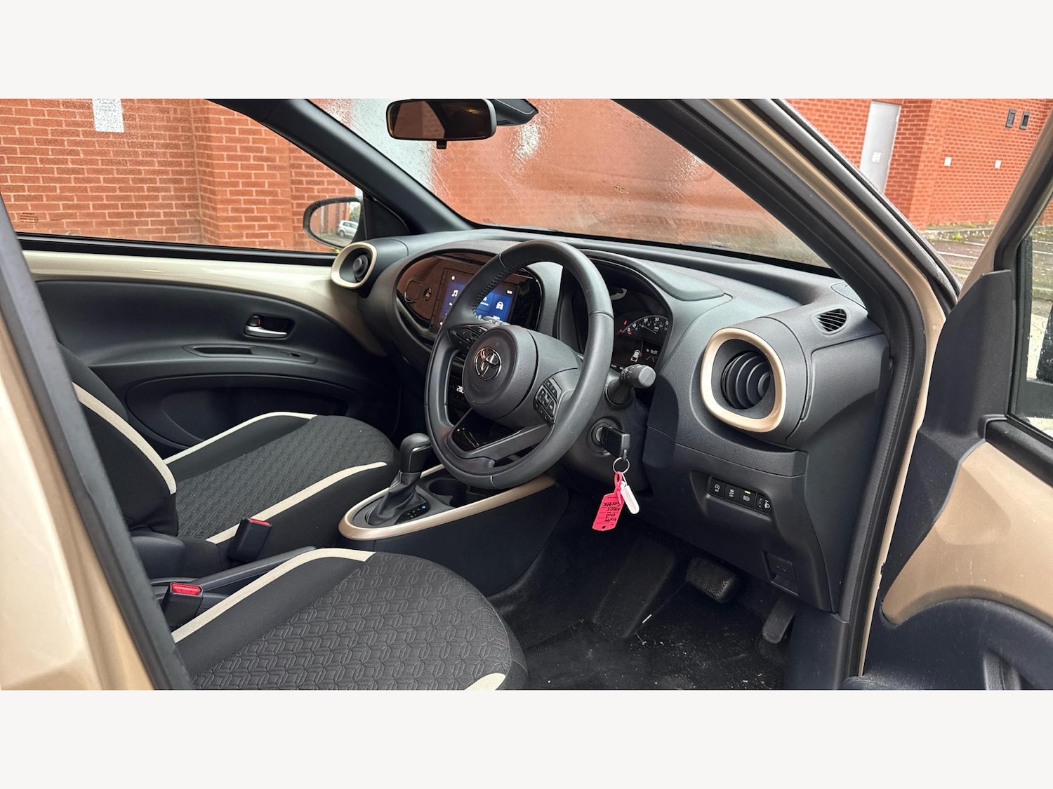 Used Toyota Aygo X 2024 for sale - 76619859: Photo 13