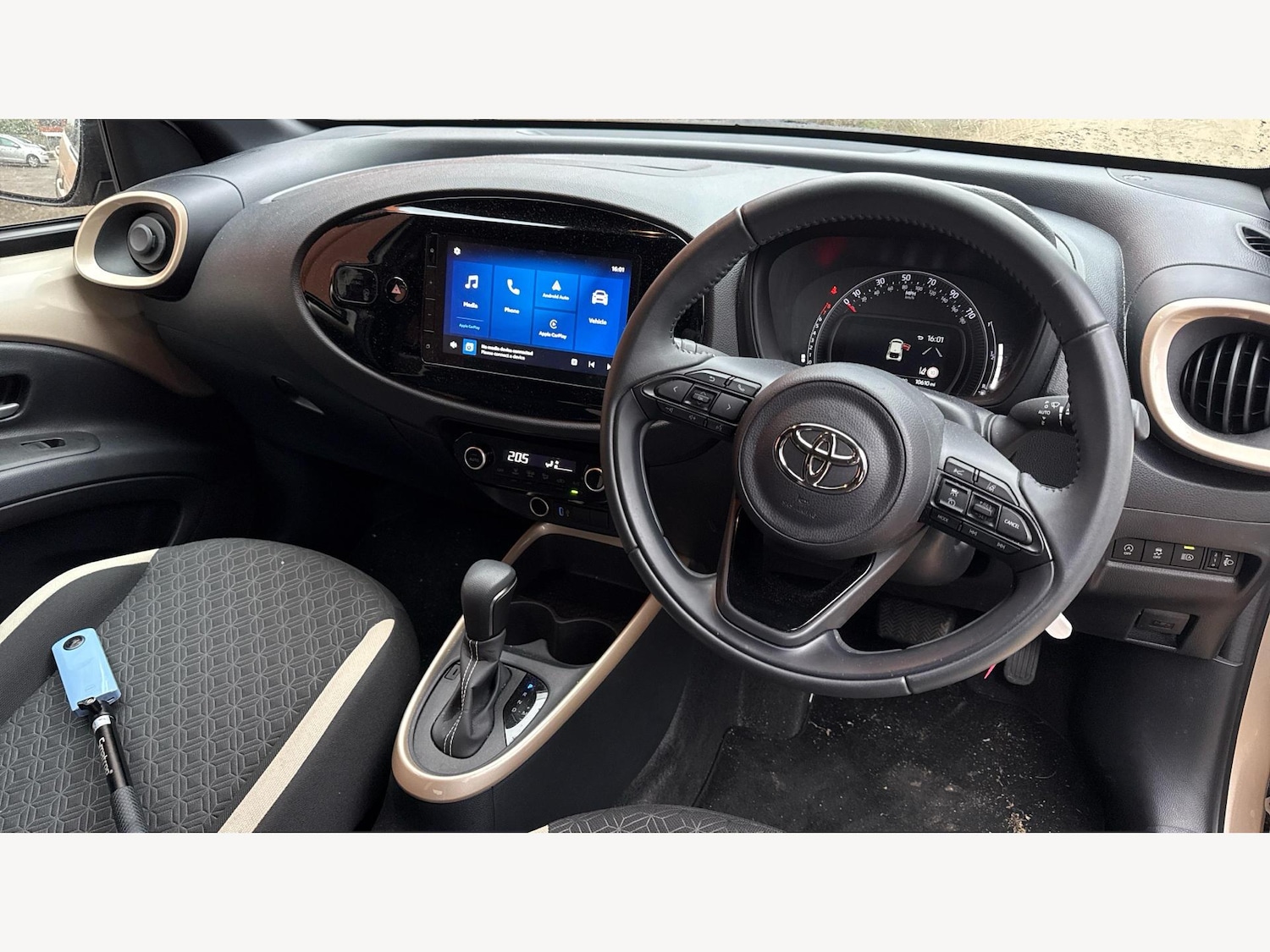 Used Toyota Aygo X 2024 for sale - 76619859: Photo 7