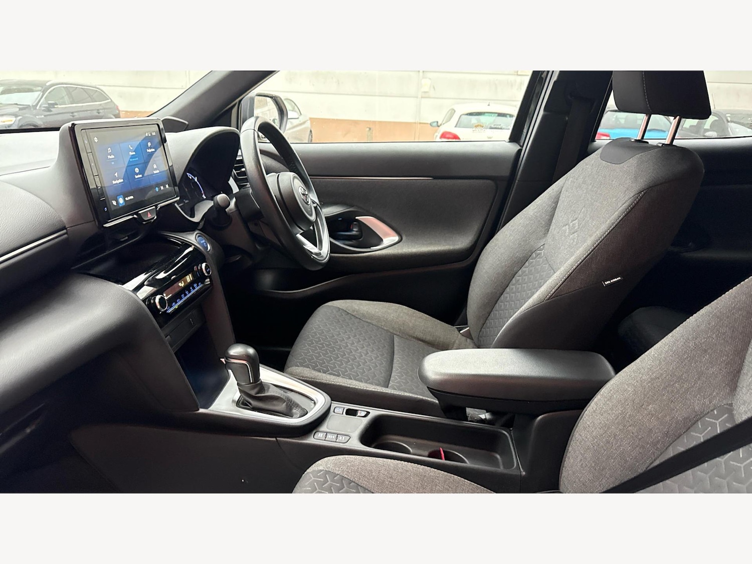 Used Toyota Yaris Cross 2022 for sale - 76646278: Photo 12