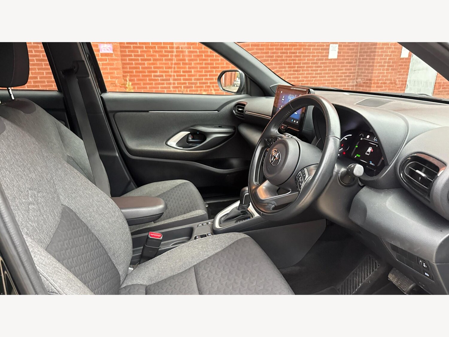 Used Toyota Yaris Cross 2022 for sale - 76646278: Photo 13