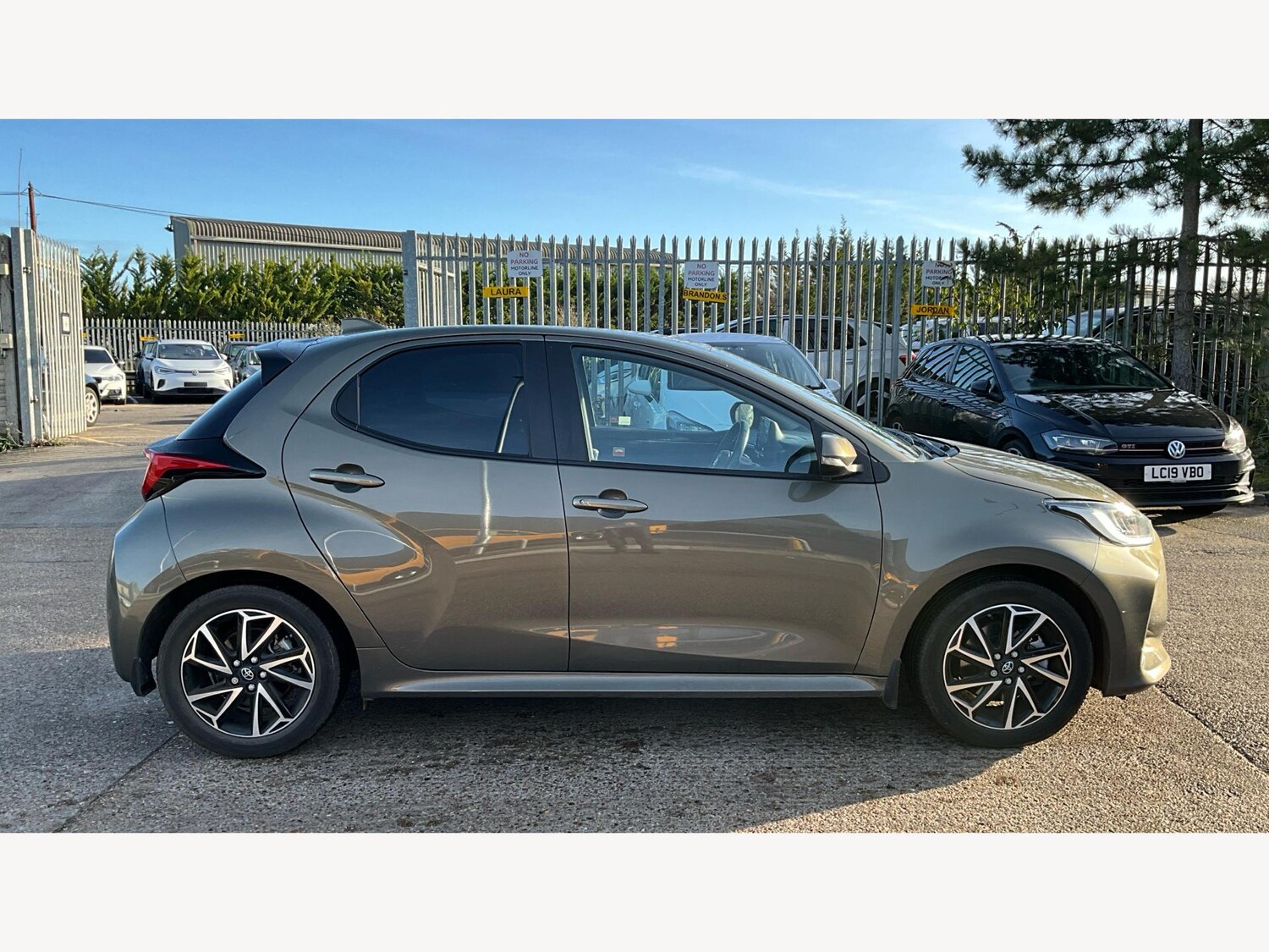 Used Toyota Yaris 2022 for sale - 77496291: Photo 18