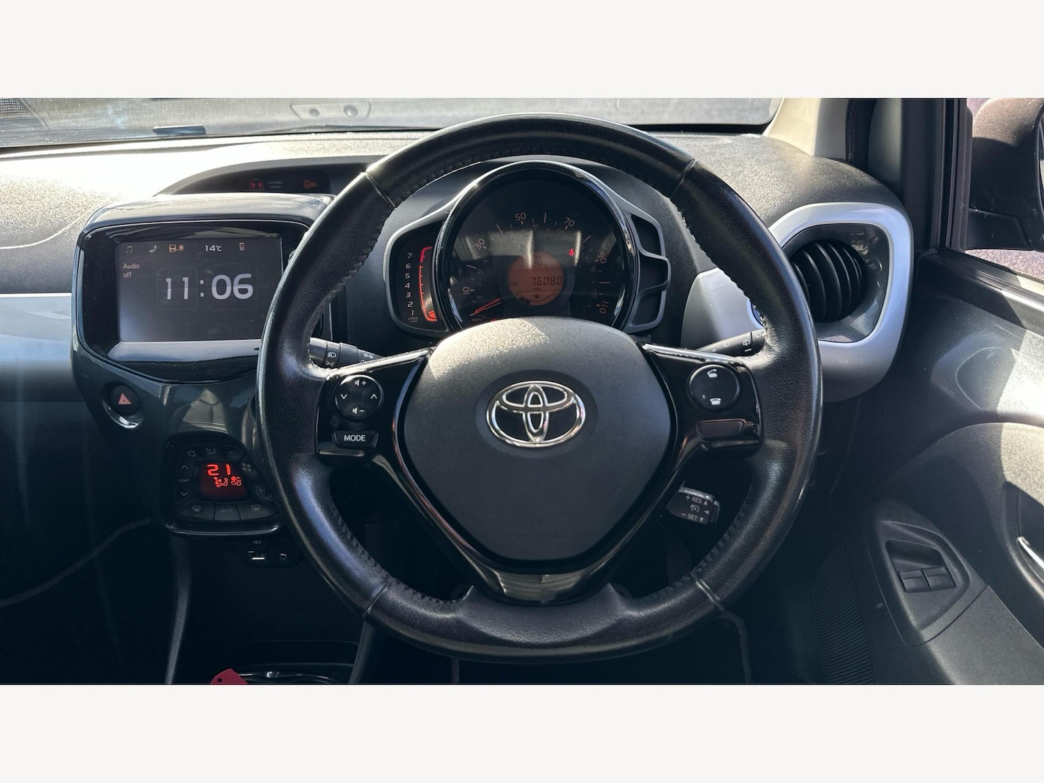 Used Toyota AYGO 2016 for sale - 77646175: Photo 10