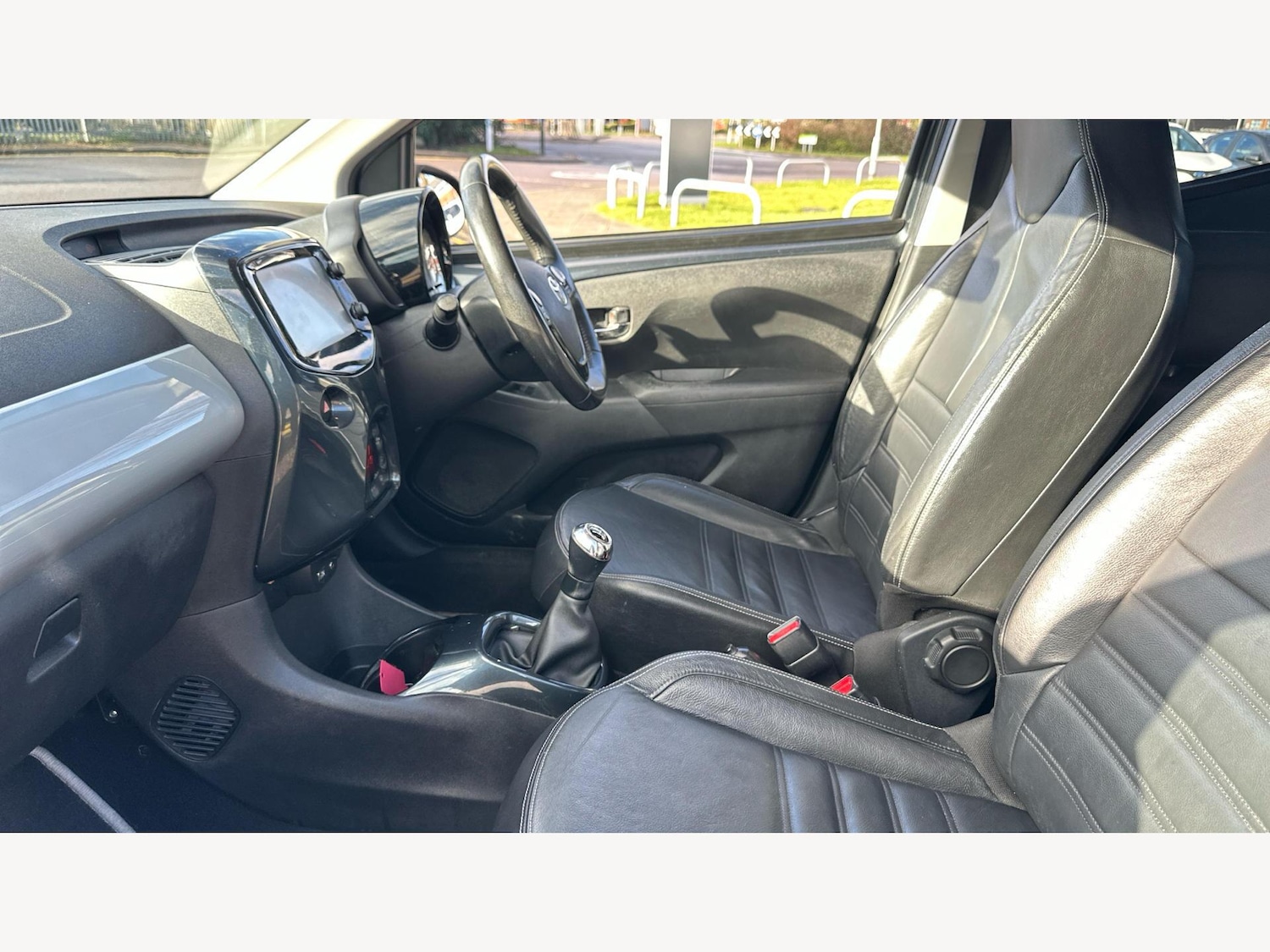 Used Toyota AYGO 2016 for sale - 77646175: Photo 12