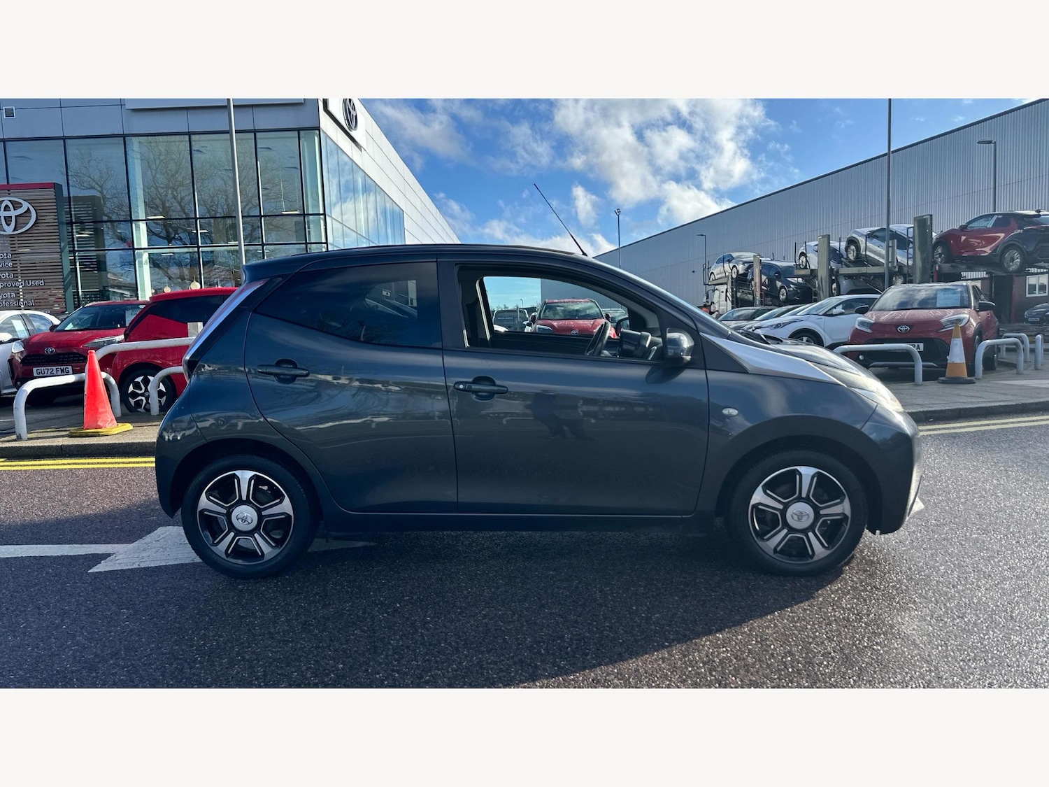 Used Toyota AYGO 2016 for sale - 77646175: Photo 18