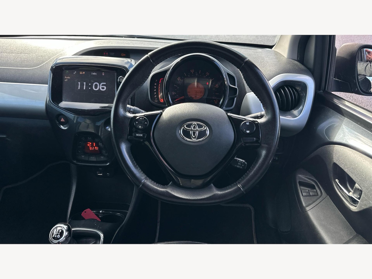 Used Toyota AYGO 2016 for sale - 77646175: Photo 8