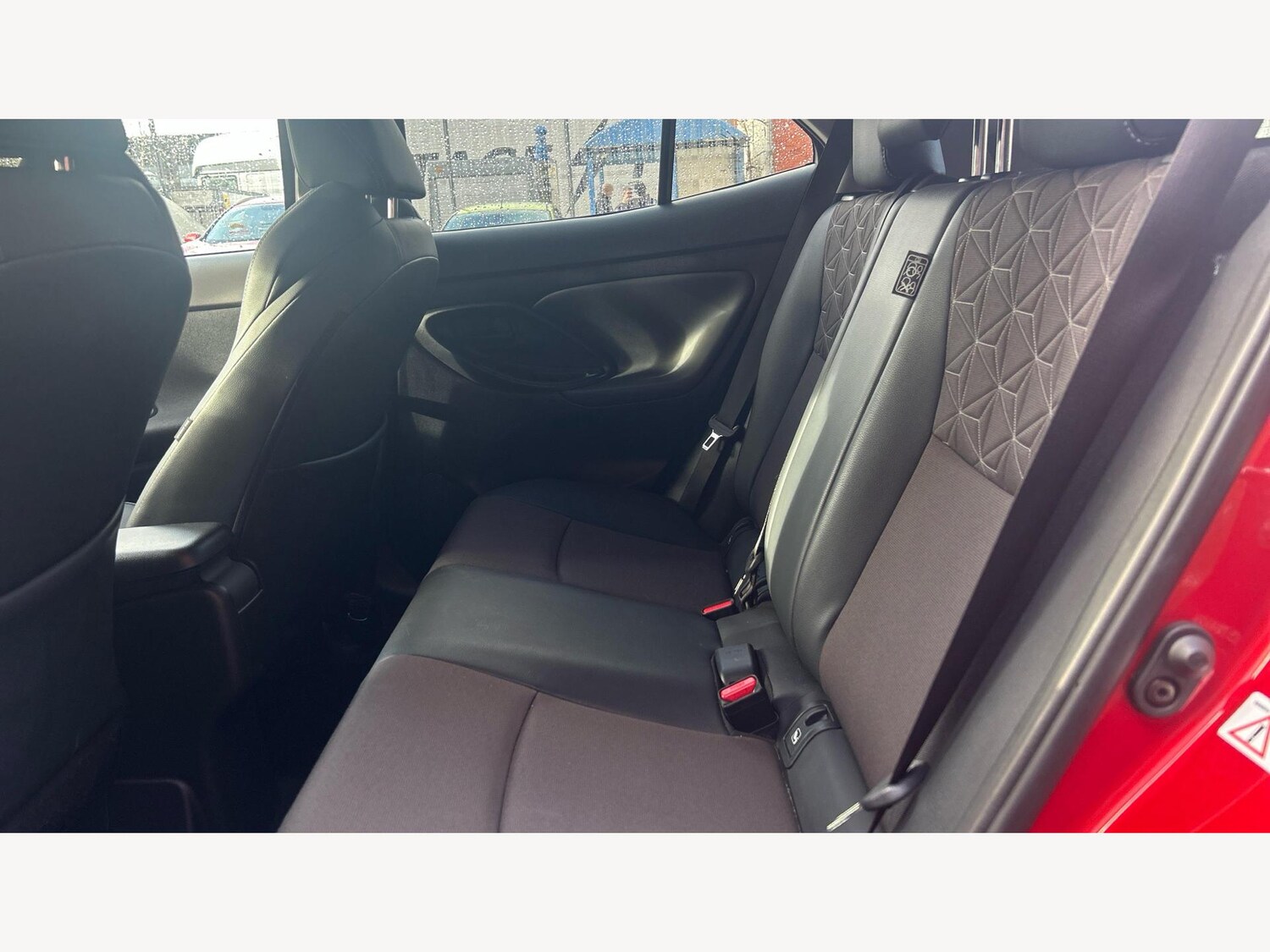 Used Toyota Yaris Cross 2024 for sale - 77497155: Photo 15