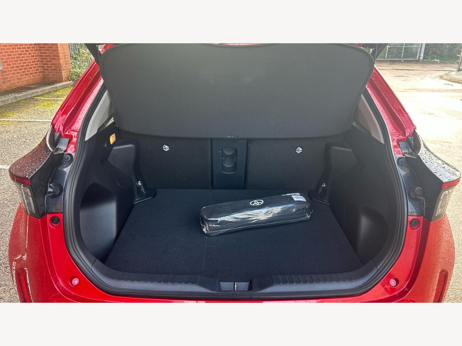 Used Toyota Yaris Cross 2024 for sale - 77497155: Photo 16