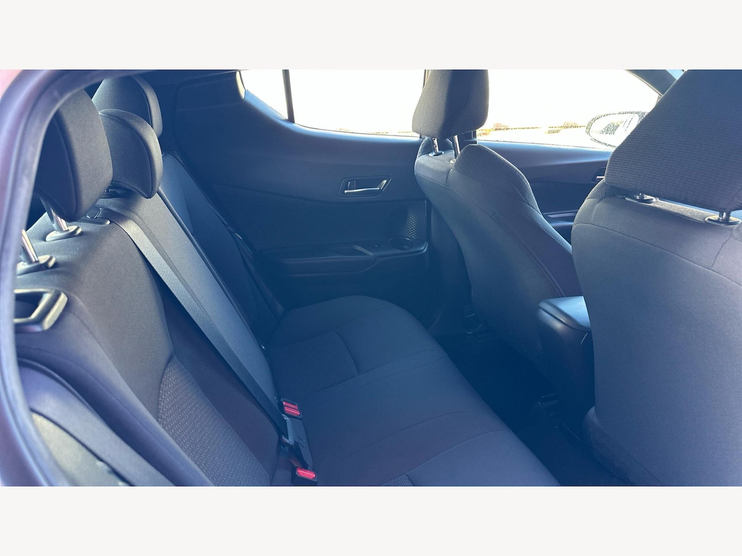 Used Toyota C-HR 2018 for sale - 77646858: Photo 14