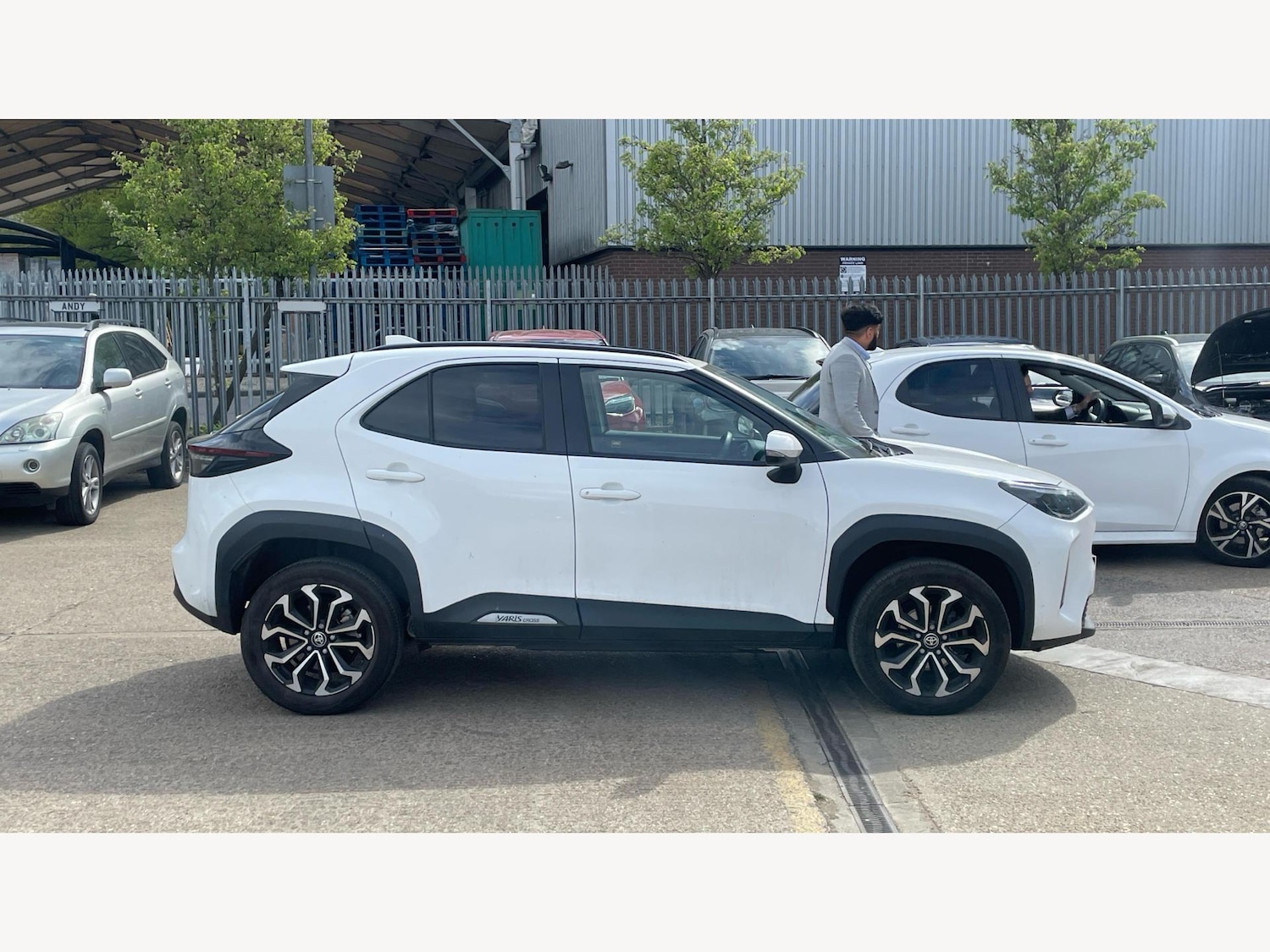 Used Toyota Yaris Cross 2024 for sale - 76592152: Photo 18