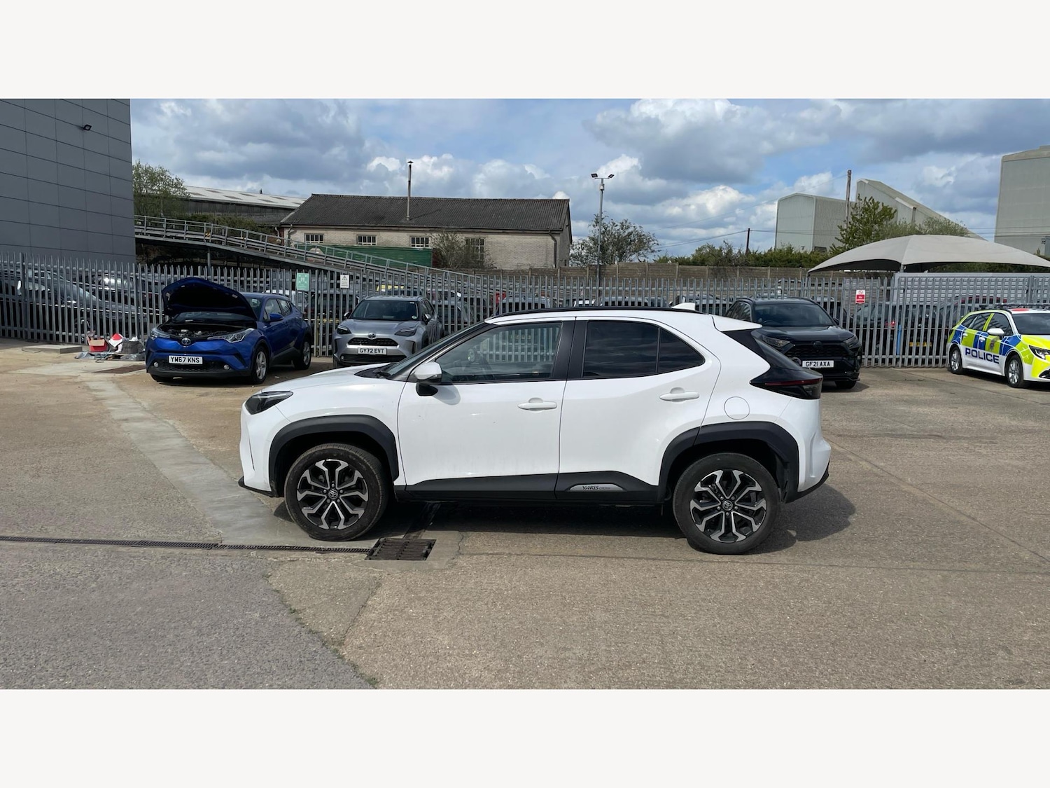 Used Toyota Yaris Cross 2024 for sale - 76592152: Photo 19