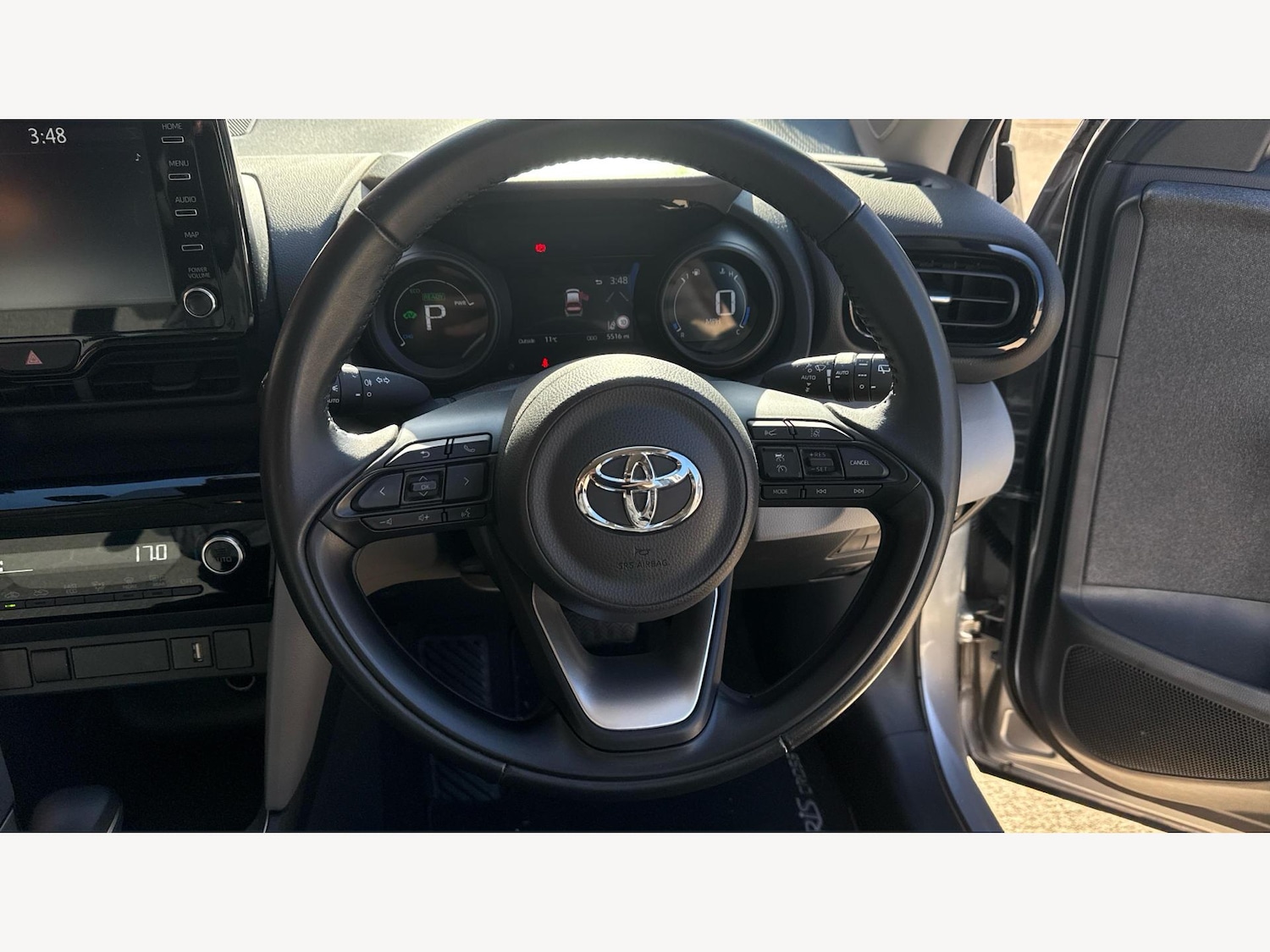 Used Toyota Yaris Cross 2022 for sale - 76370691: Photo 10