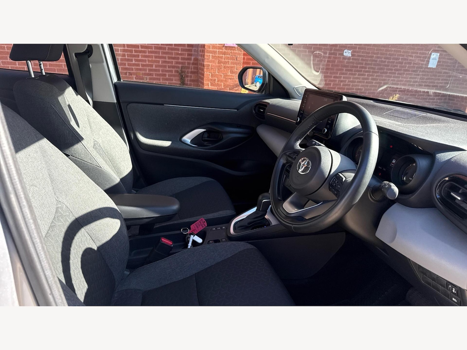 Used Toyota Yaris Cross 2022 for sale - 76370691: Photo 13