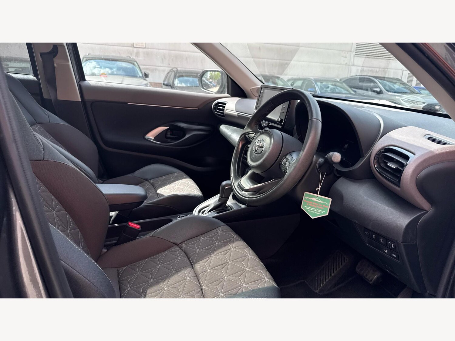 Used Toyota Yaris Cross 2023 for sale - 76295568: Photo 13