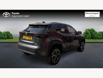 Used Toyota Yaris Cross 2023 for sale - 76295568: Photo 2