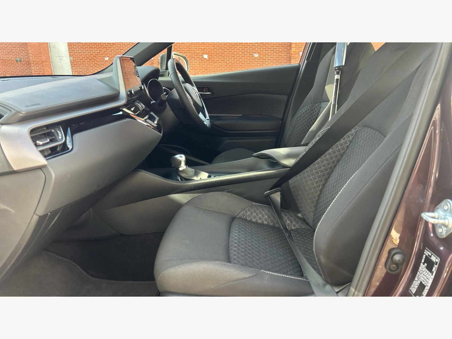 Used Toyota C-HR 2022 for sale - 76645429: Photo 12