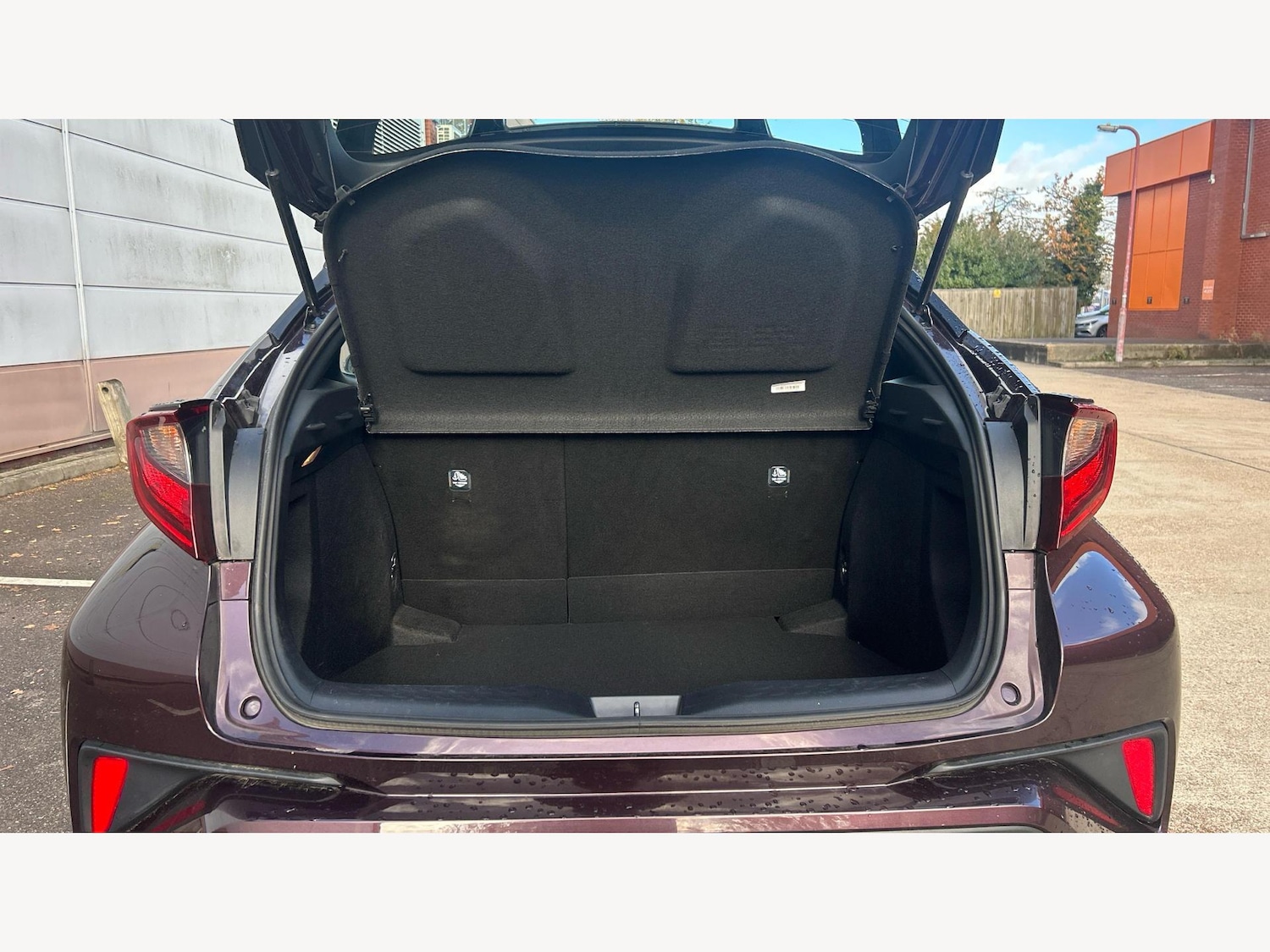 Used Toyota C-HR 2022 for sale - 76645429: Photo 16