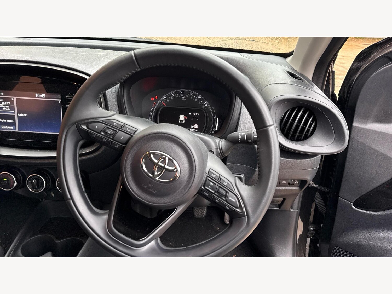 Used Toyota Aygo X 2023 for sale - 76174999: Photo 8