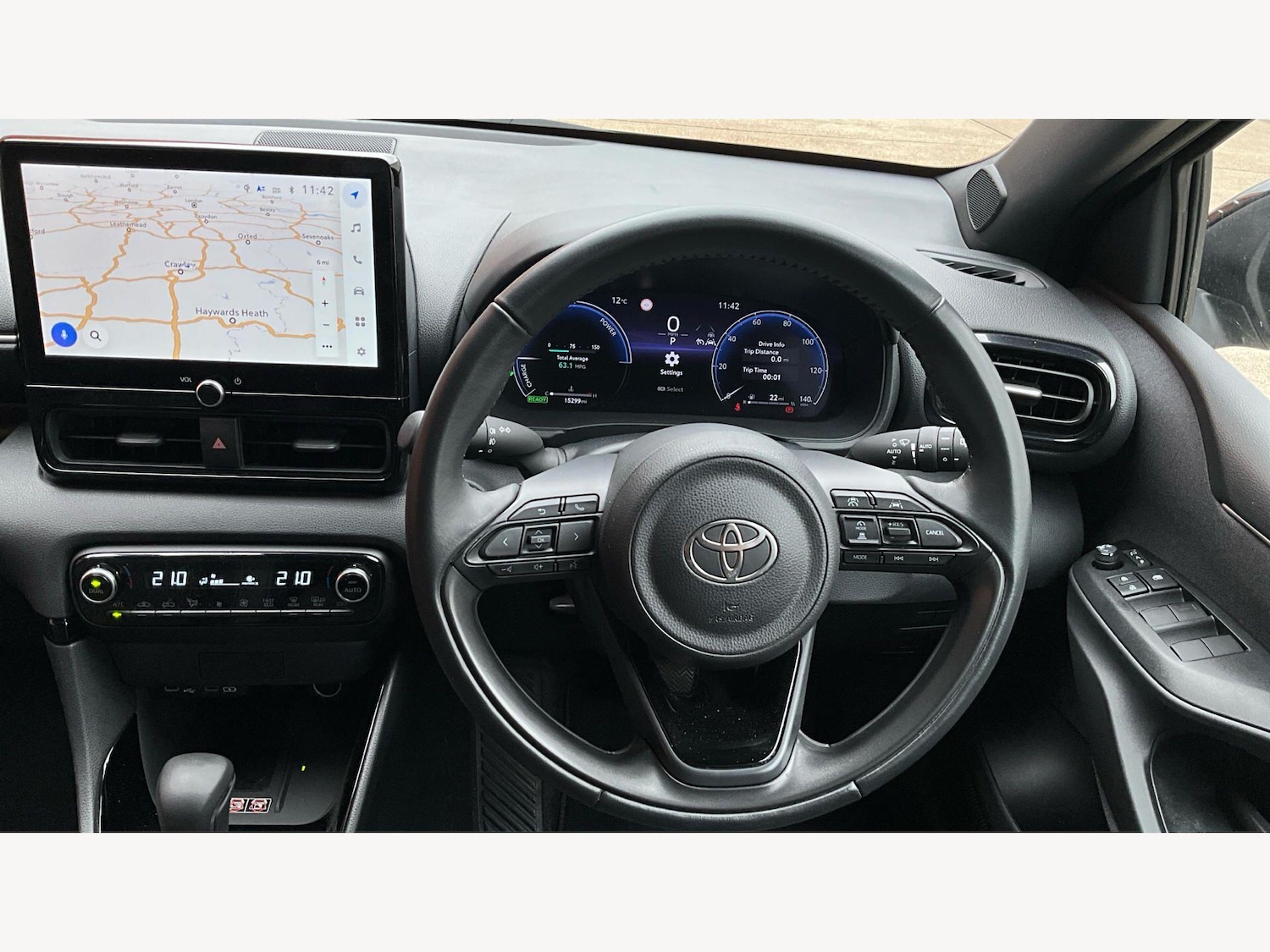 Used Toyota Yaris 2024 for sale - 77646387: Photo 8