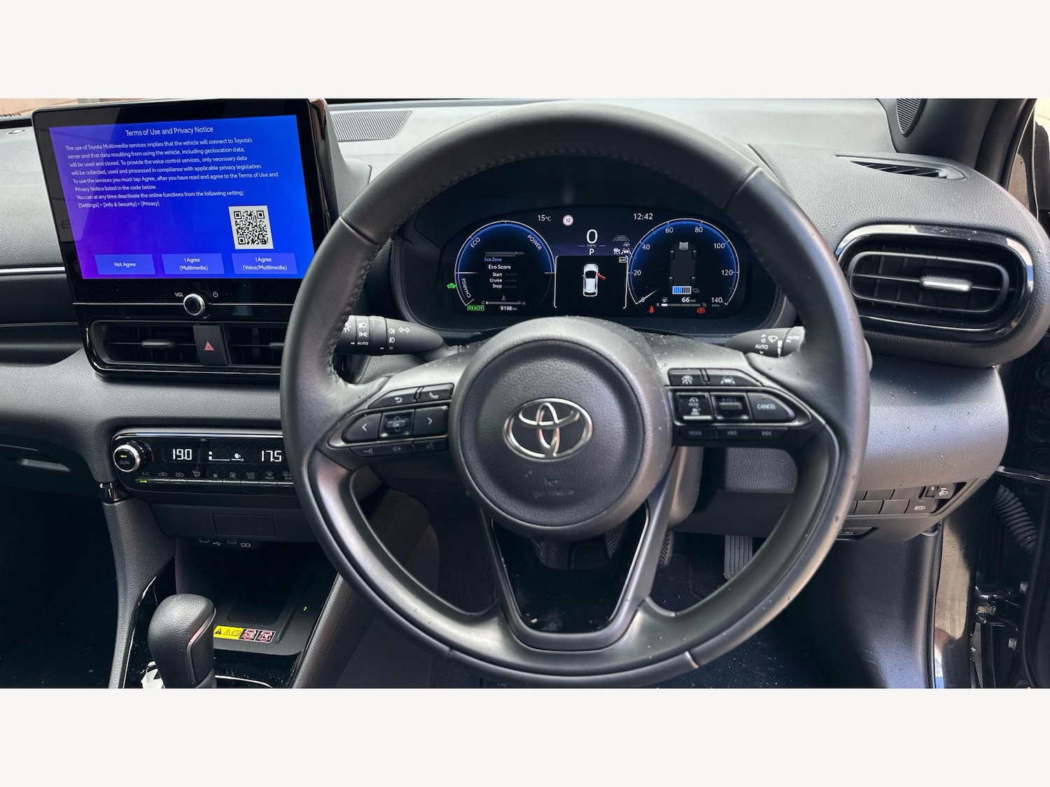Used Toyota Yaris 2024 for sale - 76499008: Photo 8