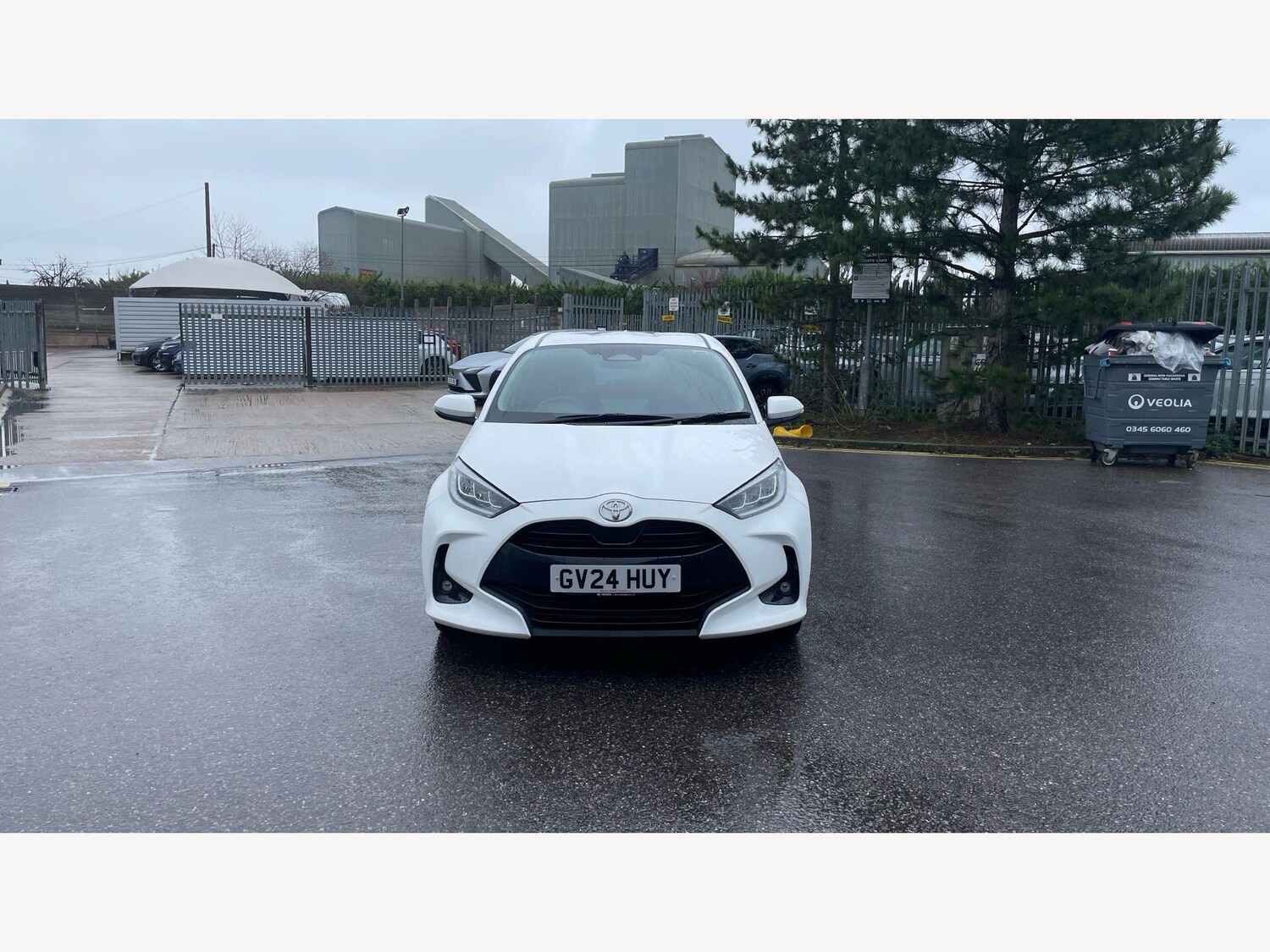 Used Toyota Yaris for sale - 77825145: Photo 17